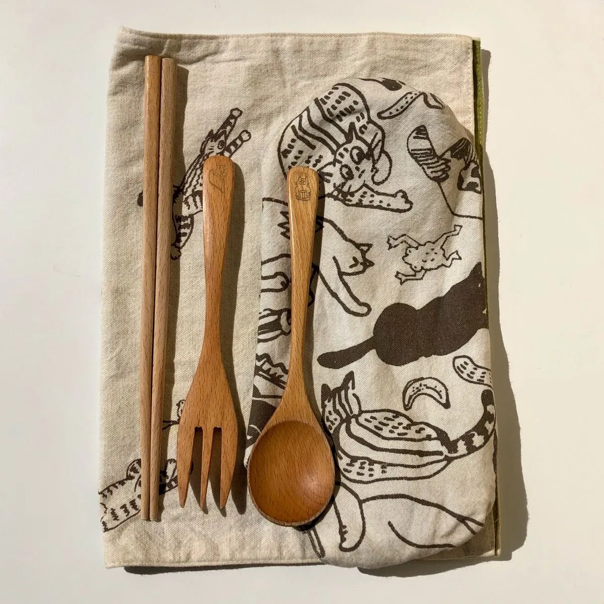 三貓山毛櫸木環保餐具組